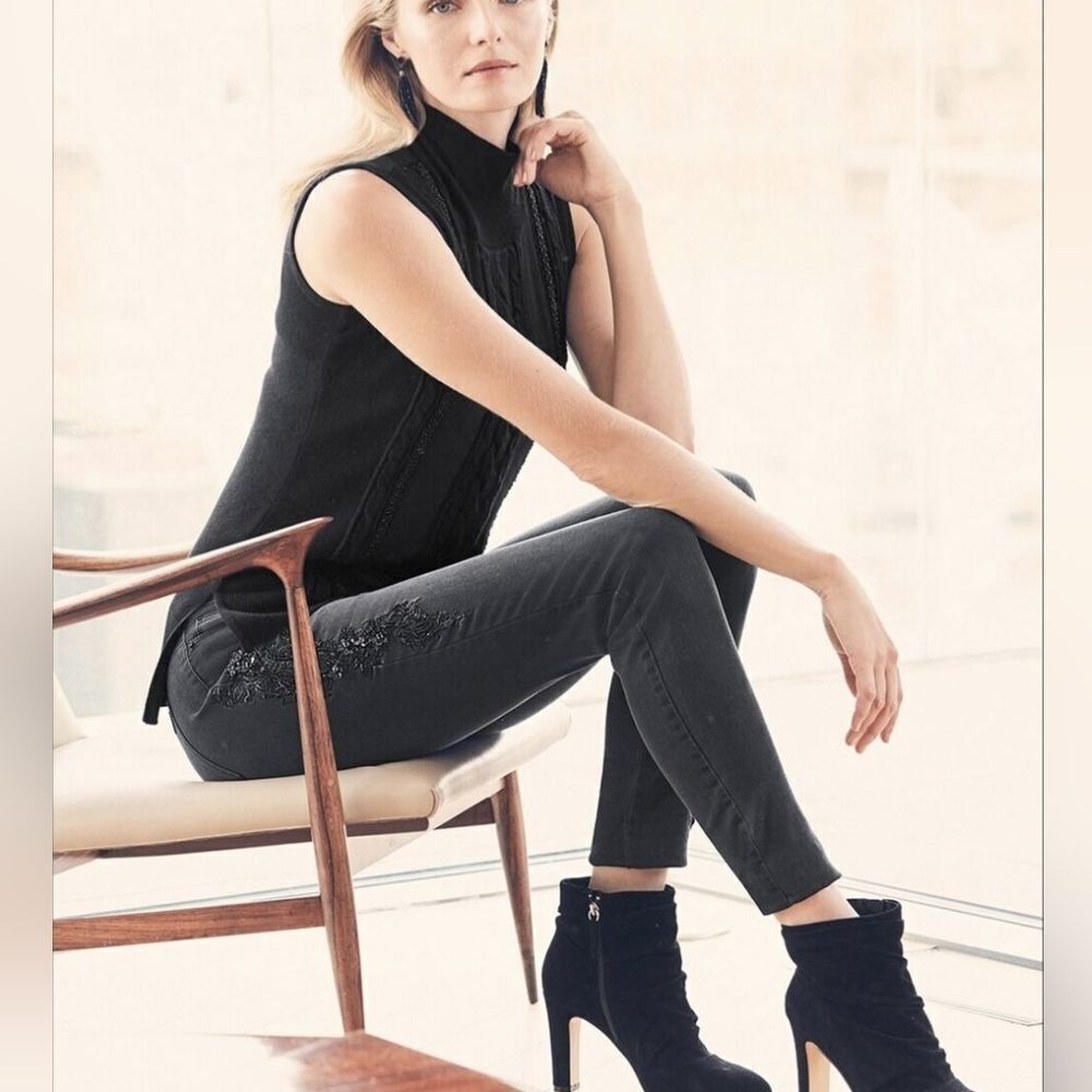 2/$50 White house Black market skinnyโjeans 00
